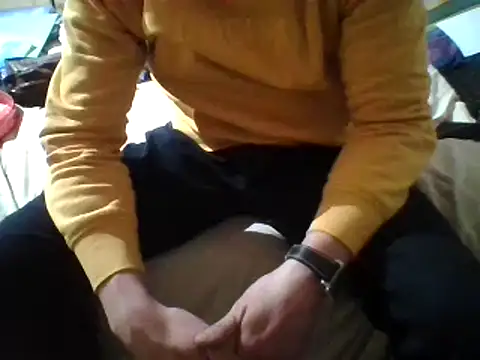 Snapshot of MmaxX004 chatting on 03.20.25 MmaxX004 online show from 03.20.25