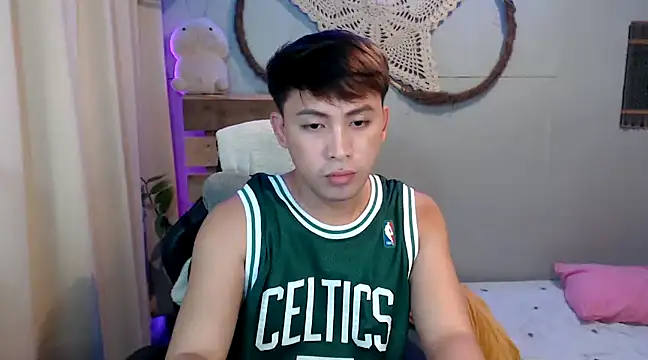 Snapshot of princeJayX chatting on 12.03.24 princeJayX online show from 12.03.24