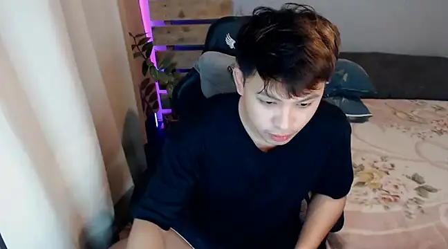 Snapshot of princeJayX chatting on 12.16.24 princeJayX online show from 12.16.24