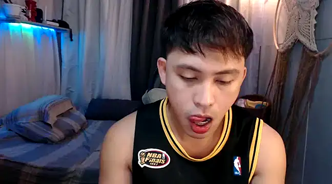 Snapshot of princeJayX chatting on 01.13.25 princeJayX online show from 01.13.25
