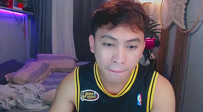 Snapshot of princeJayX chatting on 02.03.25 princeJayX online show from 02.03.25