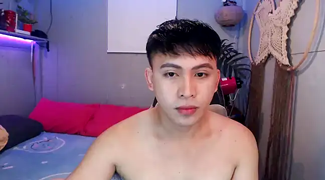 Snapshot of princeJayX chatting on 02.13.25 princeJayX online show from 02.13.25