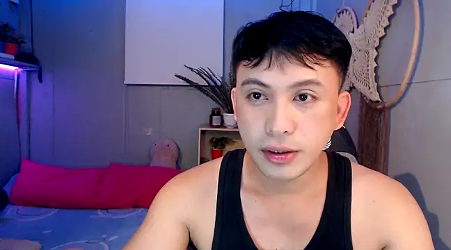 Snapshot of princeJayX chatting on 02.14.25 princeJayX online show from 02.14.25