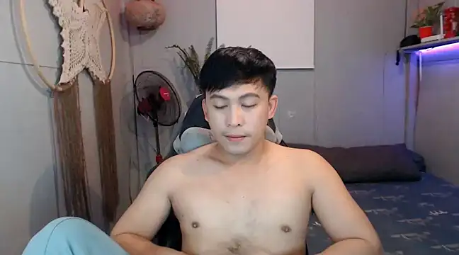 Snapshot of princeJayX chatting on 02.26.25 princeJayX online show from 02.26.25