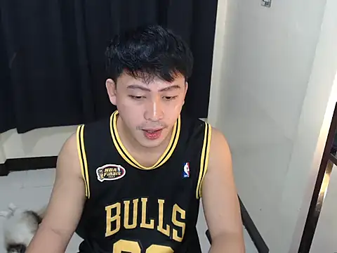 Snapshot of princeJayX chatting on 10.21.25 princeJayX online show from 10.21.25