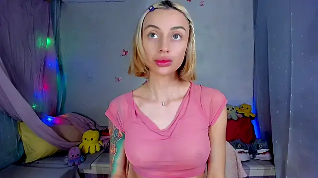 LickLizzy online show from 11.10.25