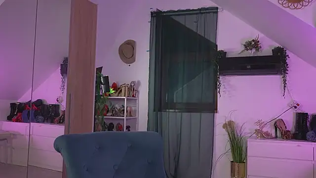 Snapshot of Amaliamour chatting on 03.30.26 Amaliamour online show from 03.30.26