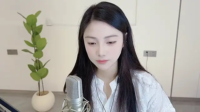 HaagenDazs  online show from 03.07.25