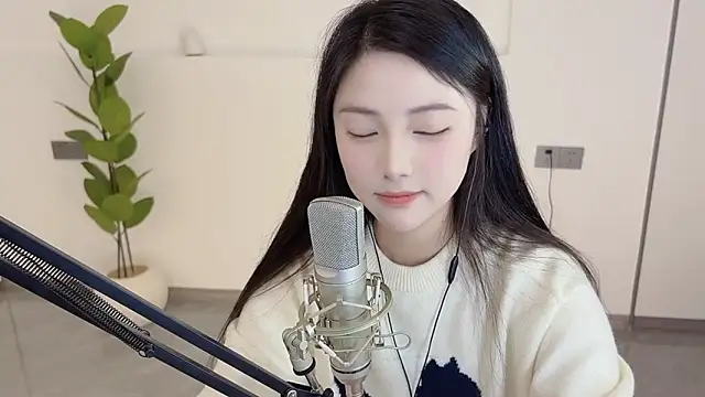 HaagenDazs  online show from 03.15.25