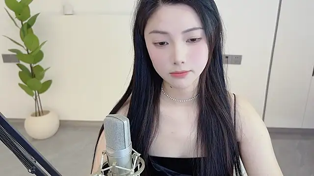 HaagenDazs  online show from 03.18.25