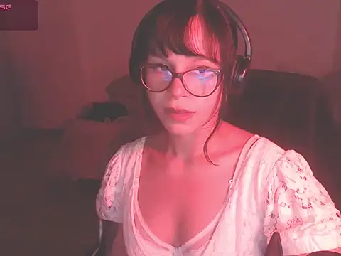 Snapshot of modjo_ chatting on 01.31.25 modjo  online show from 01.31.25