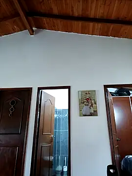 Snapshot of LunaZambrano chatting on 09.12.25 LunaZambrano online show from 09.12.25