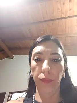 Snapshot of LunaZambrano chatting on 09.13.25 LunaZambrano online show from 09.13.25