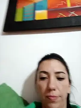 Snapshot of LunaZambrano chatting on 09.26.25 LunaZambrano online show from 09.26.25