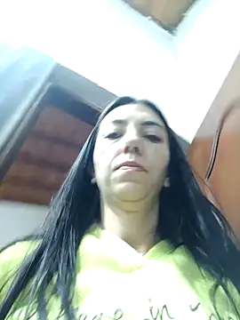 Snapshot of LunaZambrano chatting on 11.07.25 LunaZambrano online show from 11.07.25