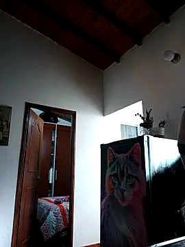 LunaZambrano online show from 12.20.25