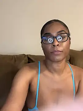 CandyLuxxxx online show from 12.14.24