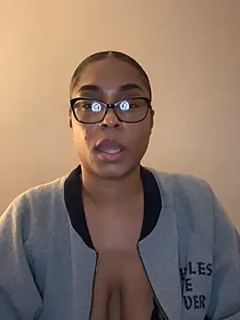 CandyLuxxxx online show from 12.27.24