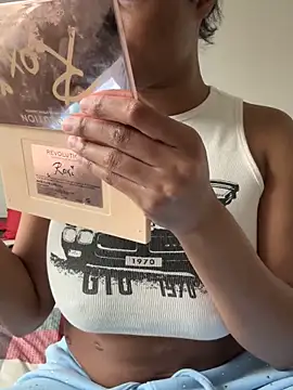 CandyLuxxxx online show from 01.06.25