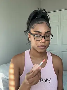 CandyLuxxxx online show from 01.17.25