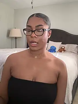 CandyLuxxxx online show from 02.04.25