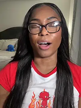 CandyLuxxxx online show from 02.16.25