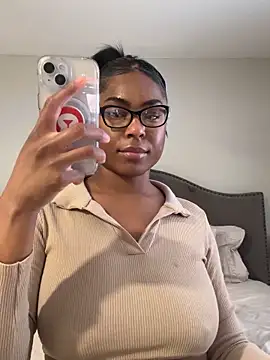 CandyLuxxxx online show from 03.16.25