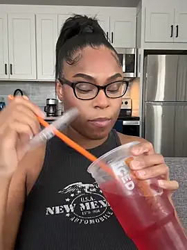 CandyLuxxxx online show from 09.17.25