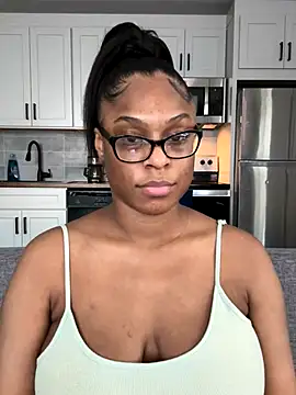 CandyLuxxxx online show from 09.18.25