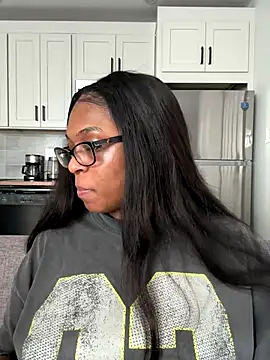 CandyLuxxxx online show from 10.12.25