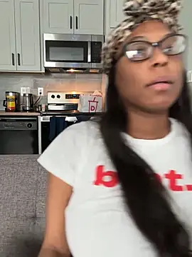 CandyLuxxxx online show from 10.14.25