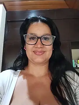 keilymadam online show from 06.17.26
