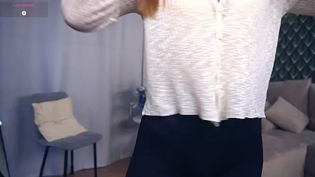 Snapshot of AmmyScotch chatting on 01.10.26 AmmyScotch online show from 01.10.26