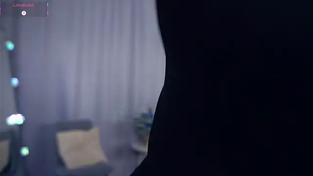 Snapshot of AmmyScotch chatting on 01.14.26 AmmyScotch online show from 01.14.26