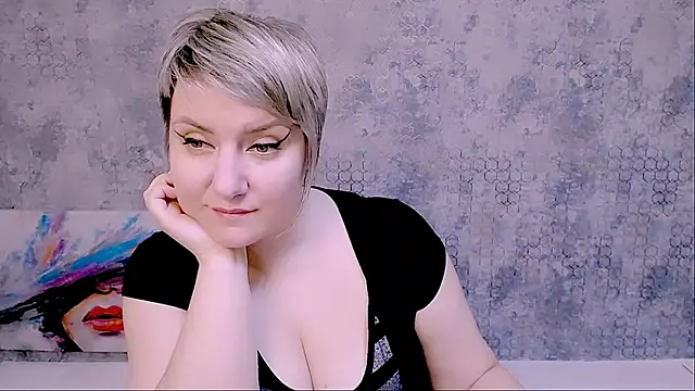 Djullia online show from 02.22.25