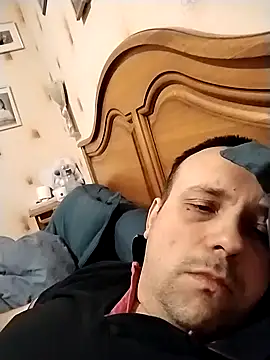 manubm03 online show from 01.06.26