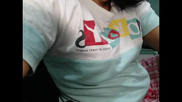 CuteRhea69 online show from 11.21.25