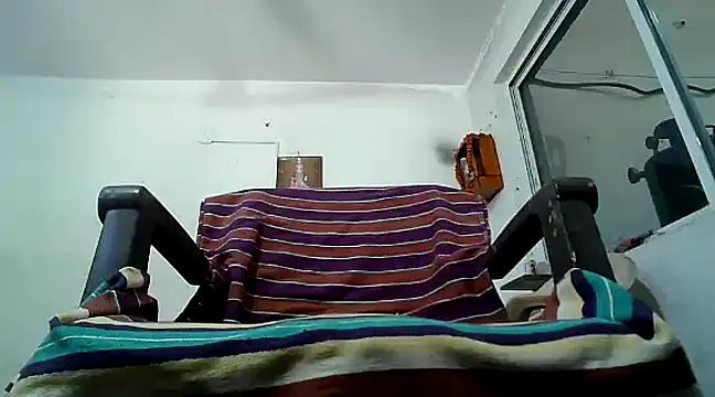 Snapshot of manan28 chatting on 12.15.24 manan28 online show from 12.15.24