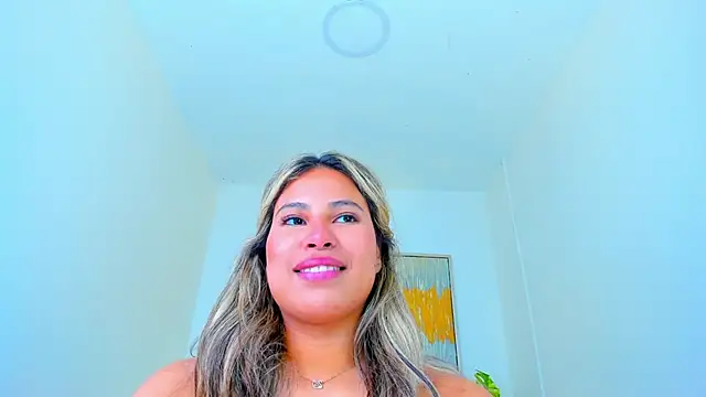 Carlota peach online show from 02.05.25