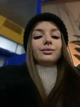 Snapshot of KrisMagnoly chatting on 12.05.24 KrisMagnoly online show from 12.05.24