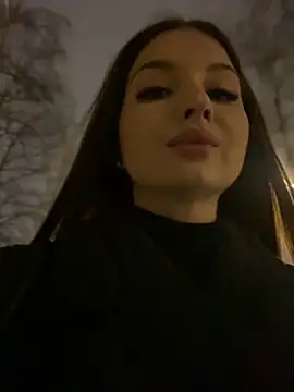 Snapshot of KrisMagnoly chatting on 12.24.24 KrisMagnoly online show from 12.24.24