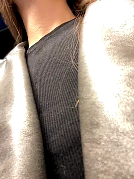 Snapshot of KrisMagnoly chatting on 09.13.25 KrisMagnoly online show from 09.13.25