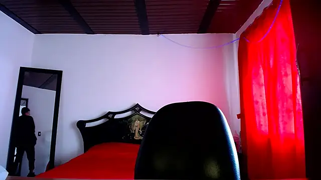 Snapshot of Deiby_casas chatting on 02.21.25 Deiby casas online show from 02.21.25