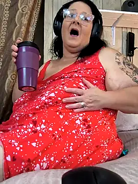 Snapshot of davisdesires@xh chatting on 09.09.25 davisdesiresxh online show from 09.09.25