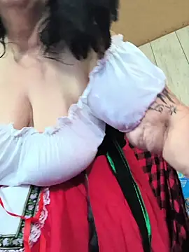 Snapshot of davisdesires@xh chatting on 09.25.25 davisdesiresxh online show from 09.25.25