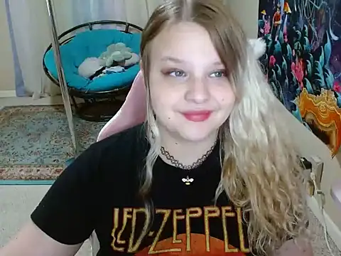 Emihaze online show from 03.22.25