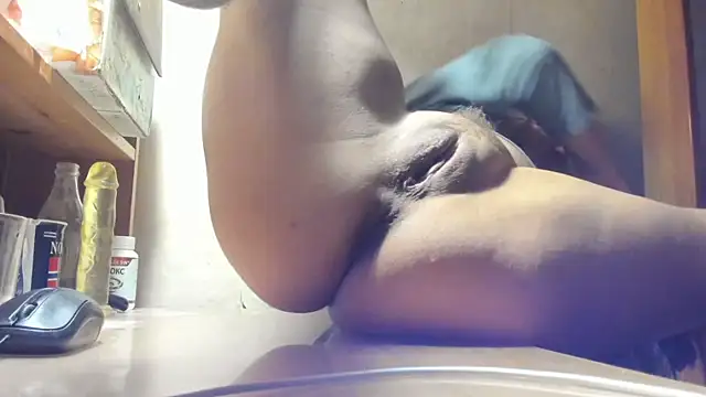 Snapshot of FrumCake chatting on 01.19.25 FrumCake online show from 01.19.25