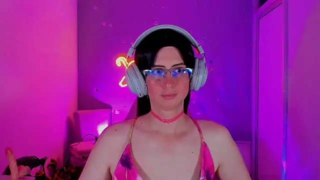 KimberlyJohnsoon online show from 12.22.24