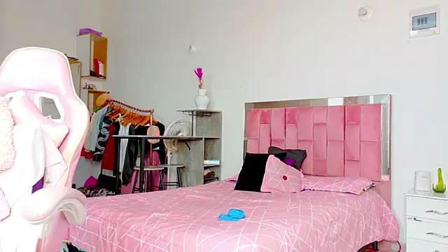 the queen aleja online show from 03.28.26