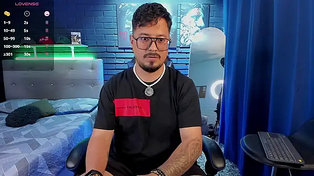 DaviidEvans  online show from 07.04.26